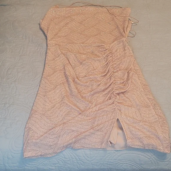 B. Darlin beige/gold glitter dress. Size XL. Spaghetti straps. - Picture 2 of 11